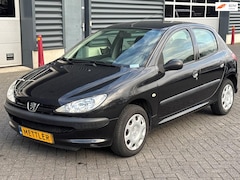 Peugeot 206 - 1.4 One-line, airco