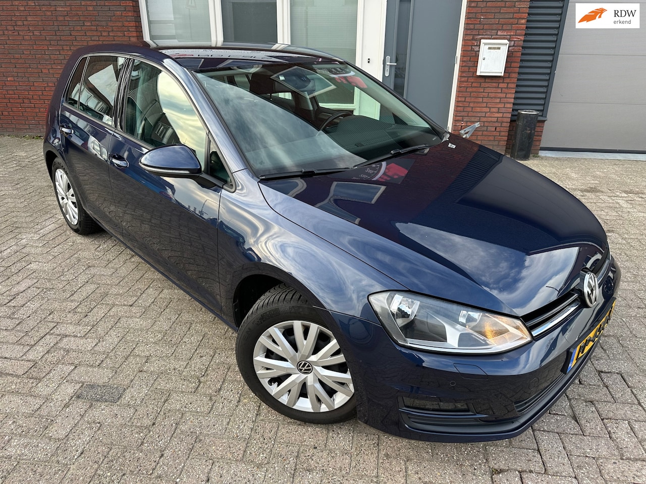 Volkswagen Golf - 1.4 TSI Highline / PDC / Clima / Cruise / 17 inch - AutoWereld.nl