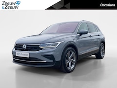 Volkswagen Tiguan - 1.5 TSI Life Business Climate control | Trekhaak | Camera | Navigatie | Elektrische achter