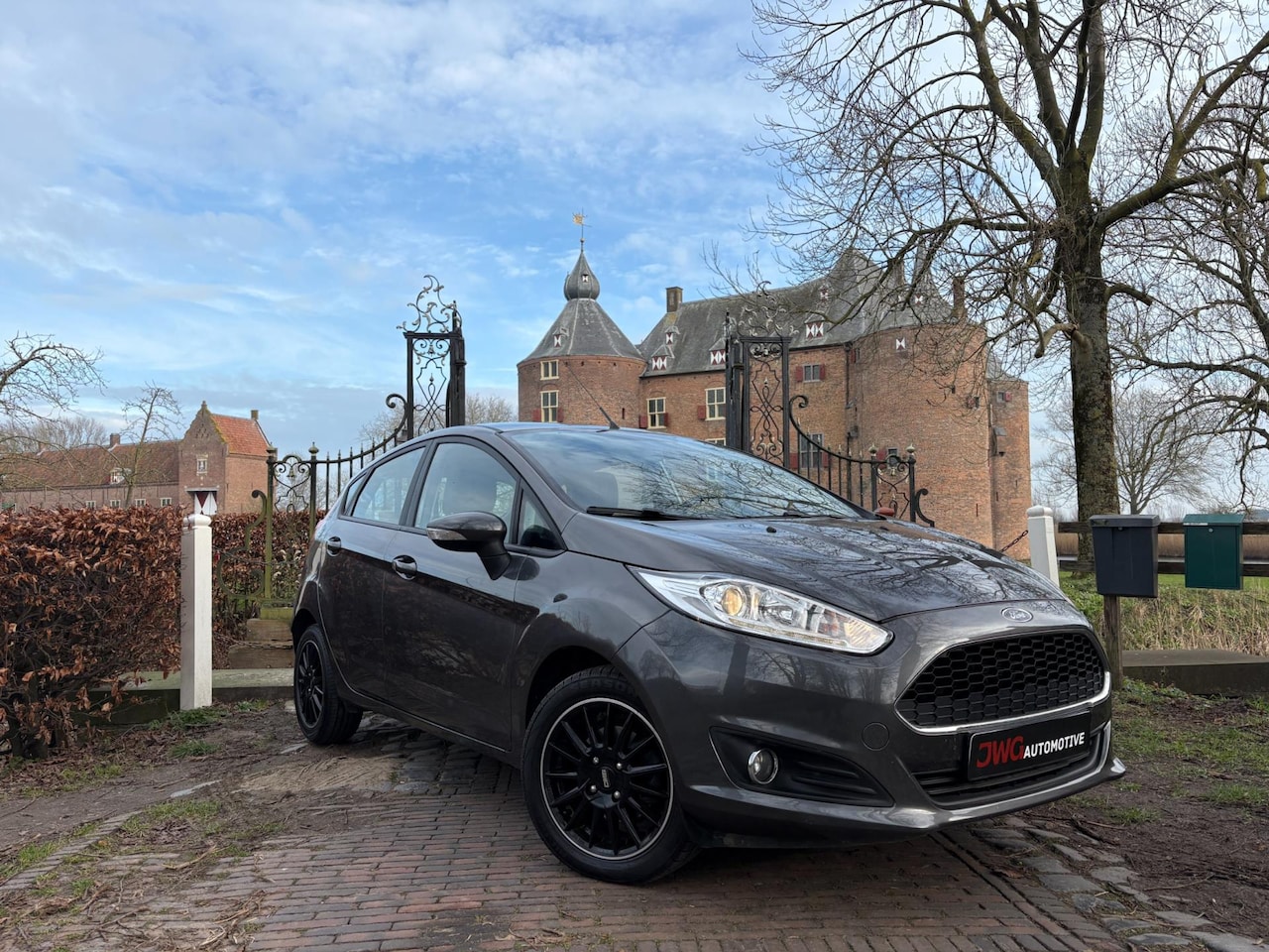 Ford Fiesta - 1.25 82PK/5DEURS/NIEUWE APK/STOEL VERWARMING - AutoWereld.nl