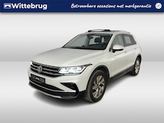 Volkswagen Tiguan - 1.4 TSI eHybrid Elegance / AUTOMAAT/ 245 PK/ PANO/ TREKHAAK/ CAMERA/ PARK. SENSOREN/ ERGO