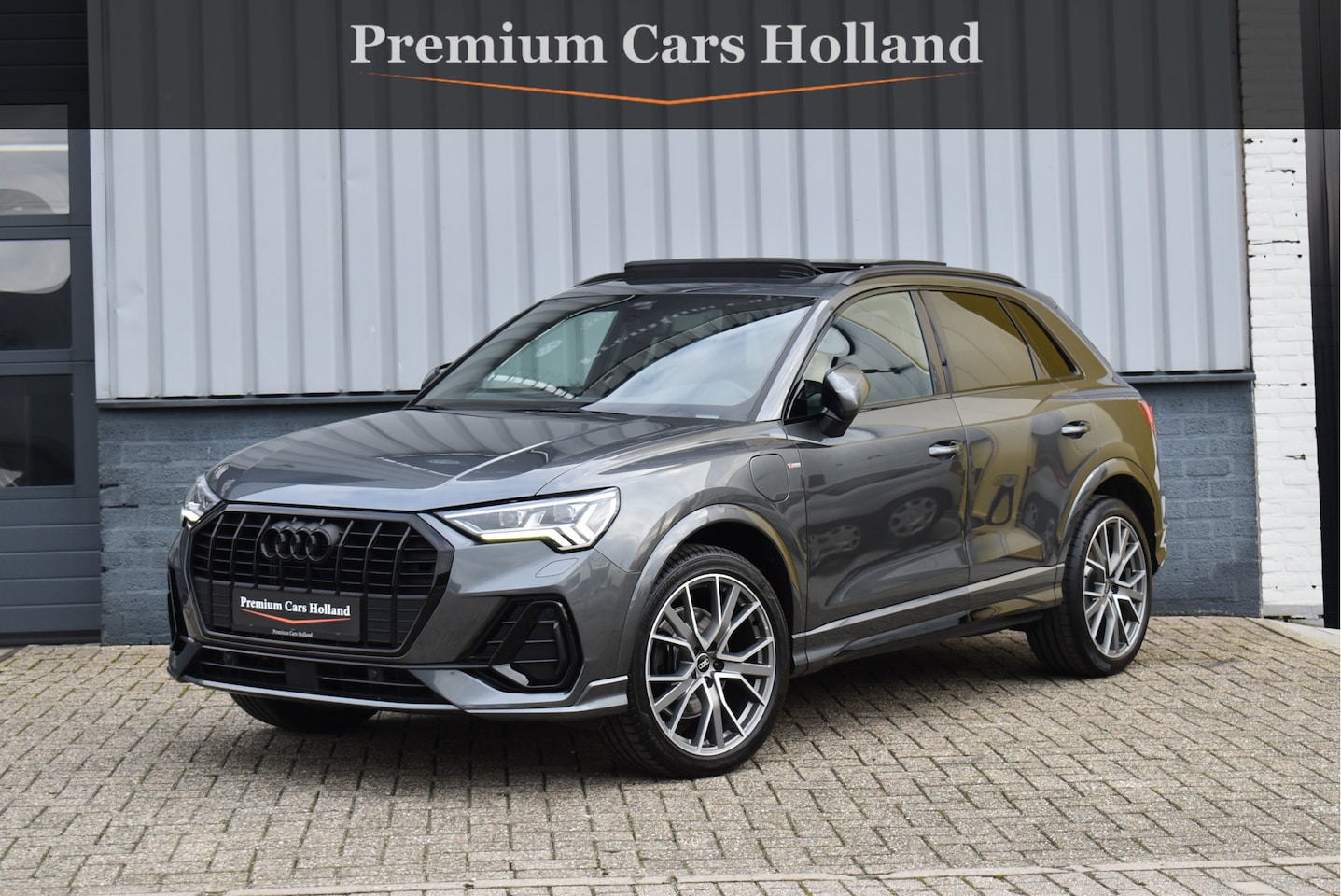 Audi Q3 - 45 TFSI e S-Line 245 Pk Pano Memory Sonos Leder Navi Keyless Camera 20 Inch - AutoWereld.nl