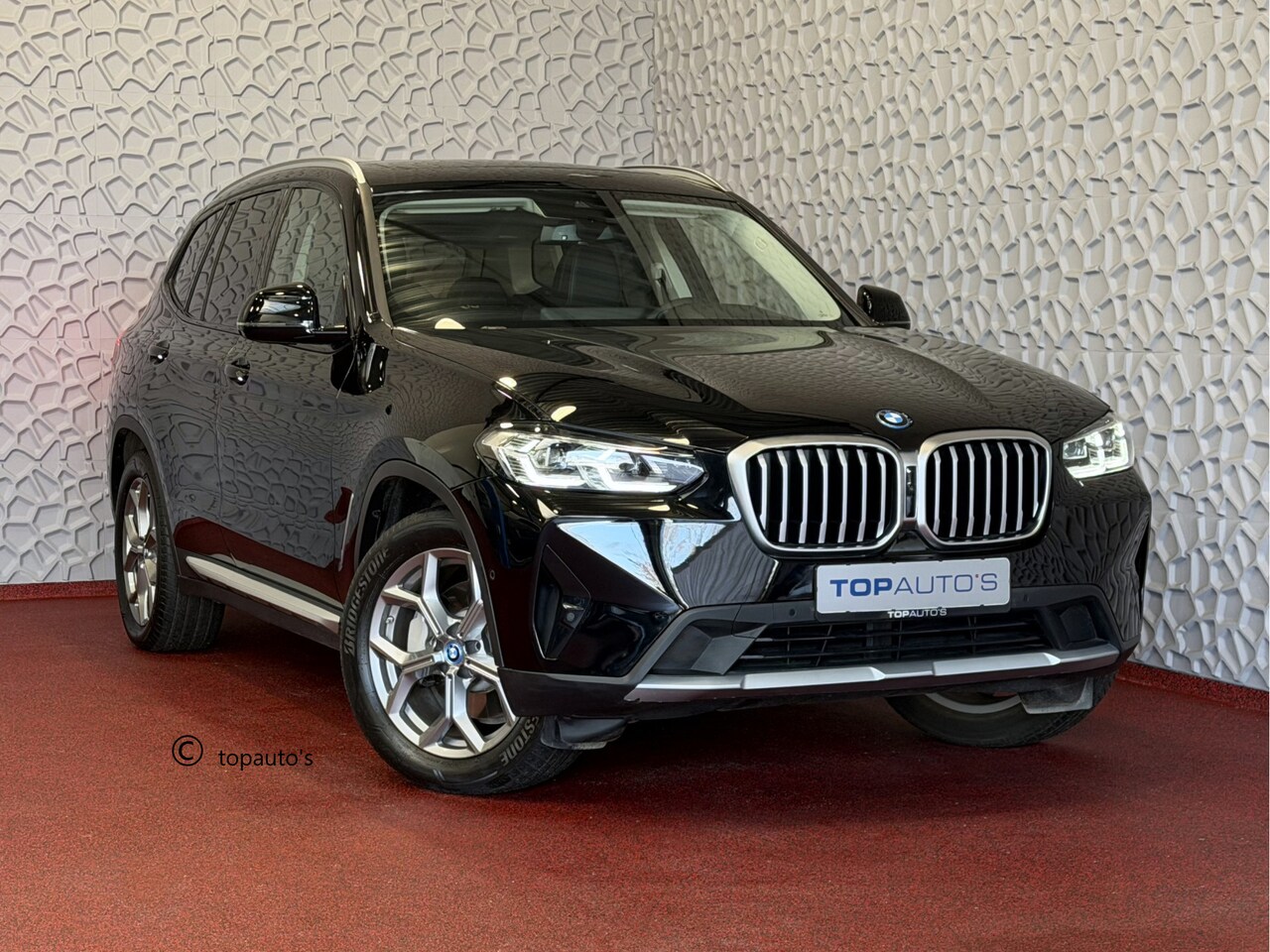 BMW X3 - xDrive 30E 6710 KM LEER PANO SCHUIFDAK LEER LED HEADUP PHEV PLUG IN HYBRID AWD 4WD 4X4 - AutoWereld.nl