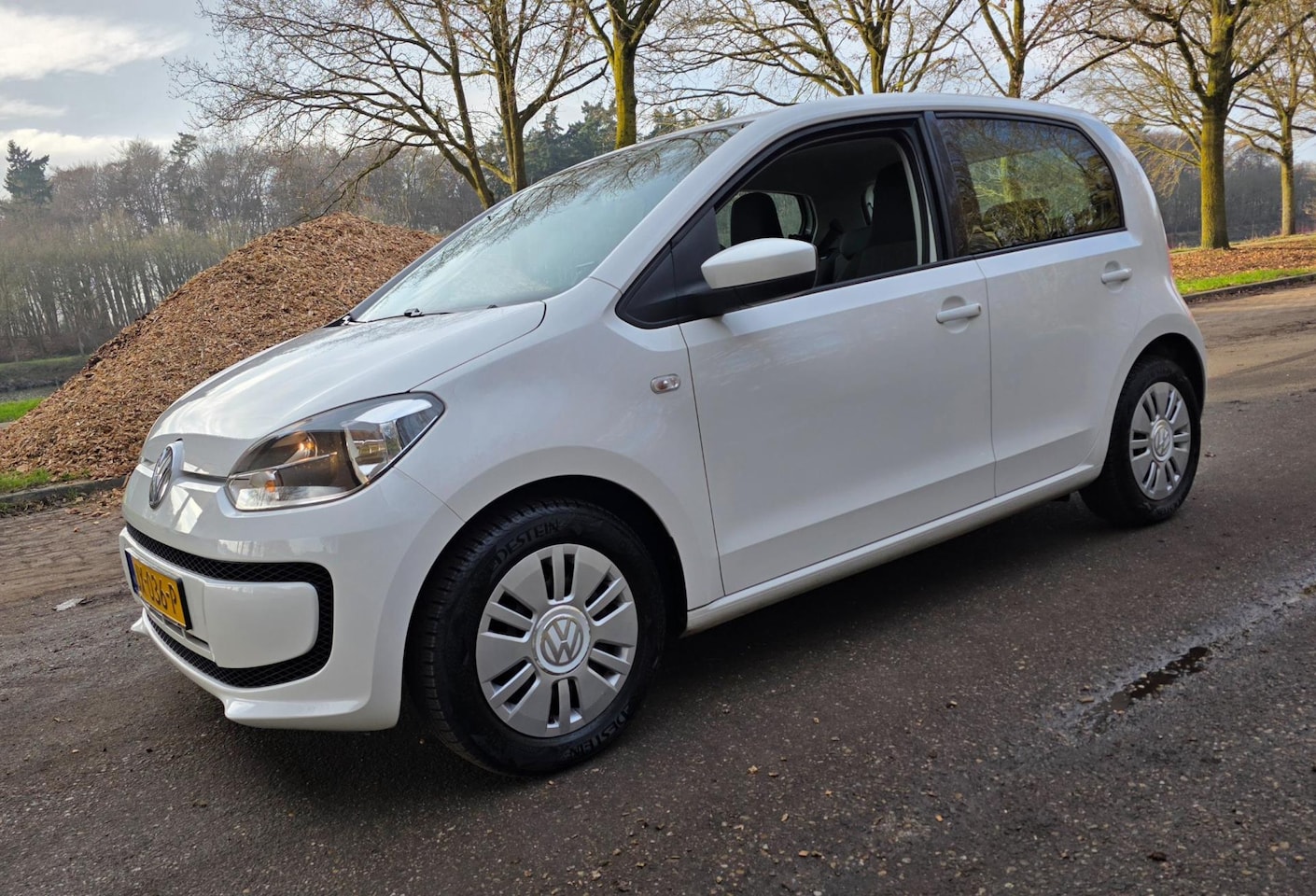 Volkswagen Up! - 1.0 NL Auto - Airco - Navigatie - 5 Deurs - AutoWereld.nl