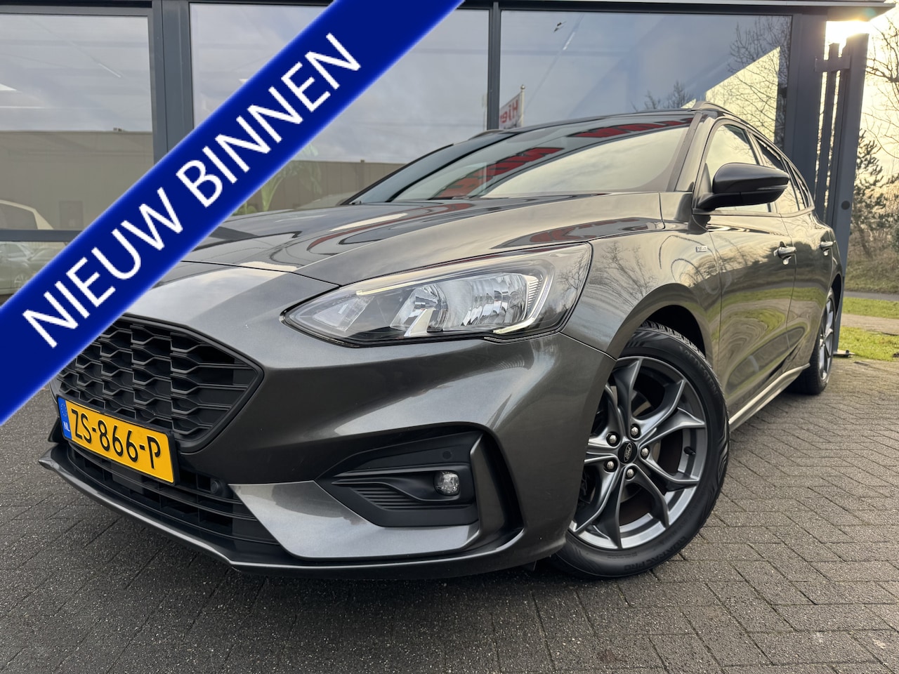 Ford Focus Wagon - 1.0 ST Line EcoBoost Titanium Business - AutoWereld.nl