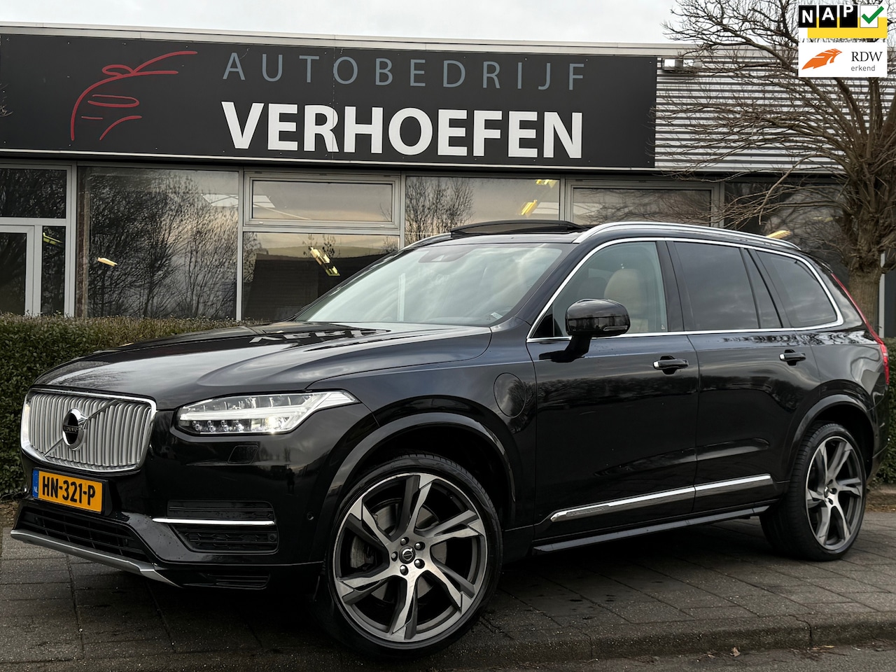 Volvo XC90 - 2.0 T8 Twin Engine AWD Inscription - PANORAMADAK - APPLE CARPLAY - PARK CAMERA - BOWERS & - AutoWereld.nl