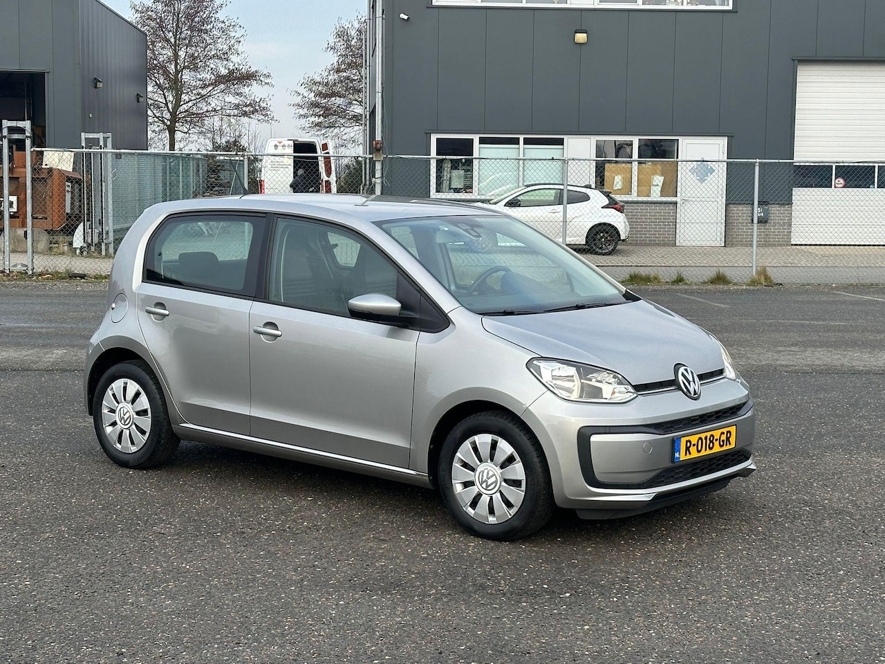 Volkswagen Up! - 1.0 BMT move up! DEALER-ONDERHOUD/AIRCO/CRUISE - AutoWereld.nl
