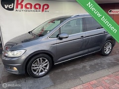Volkswagen Touran - 1.5 TSI Highline NIEUWSTAAT 18000KM