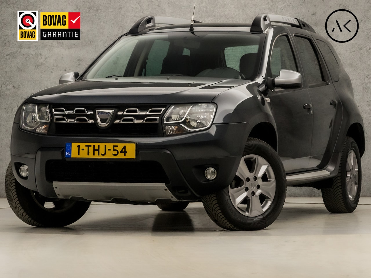 Dacia Duster - 1.2 TCe 4x2 Prestige (NAVIGATIE, AIRCO, LEDER, GETINT GLAS, SPORTSTOELEN, TREKHAAK, PARKEE - AutoWereld.nl