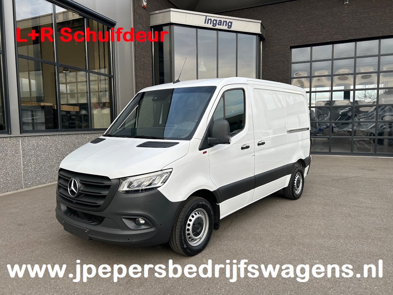 Mercedes-Benz Sprinter - 315 CDI L1 H1 Automaat / LED / Distronic / MBUX 10.25 / 360 Camera / Standkachel / L + R s - AutoWereld.nl