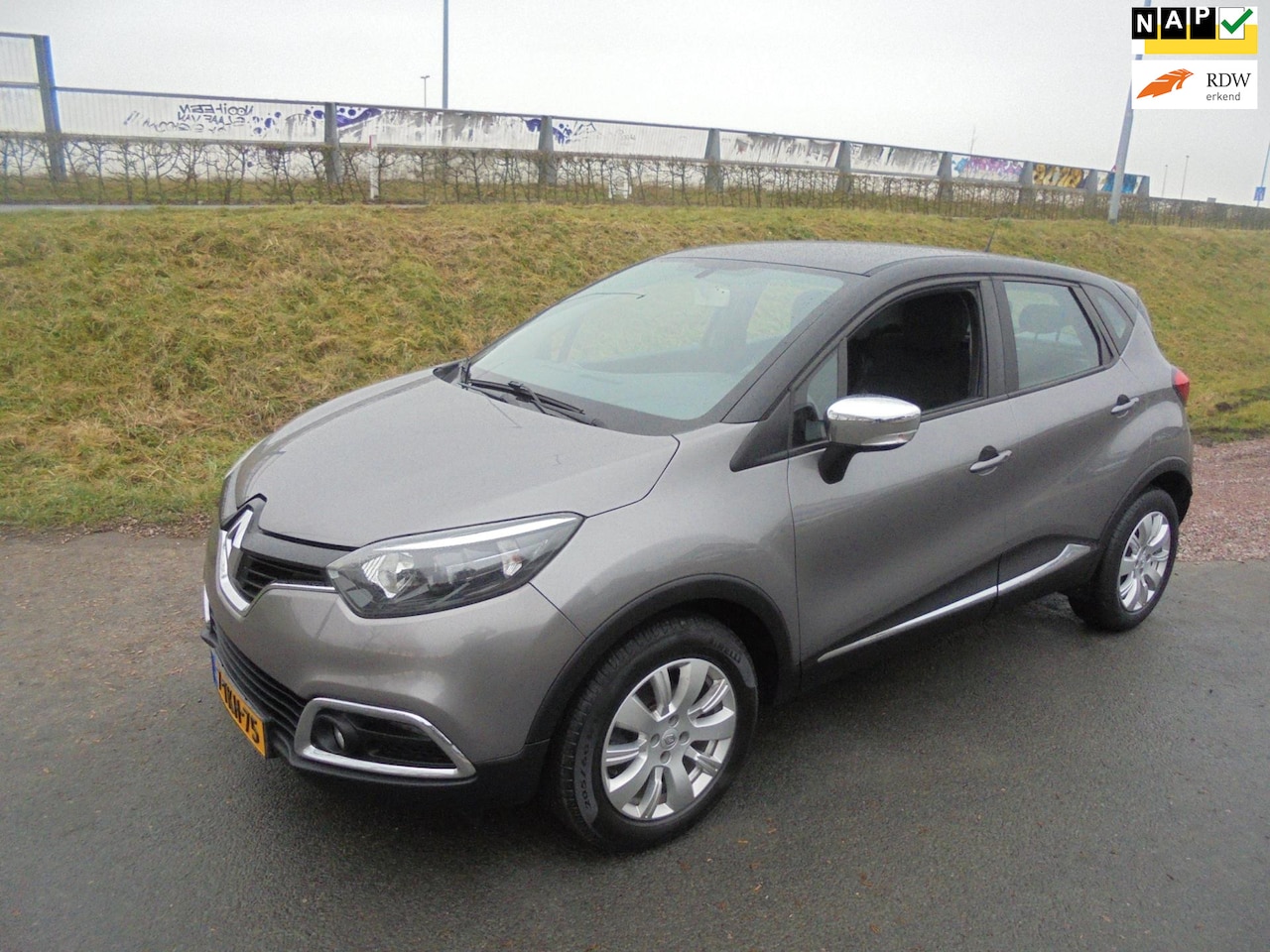 Renault Captur - Renault Captur 0.9 benzine airco lmv navigatie pdc 154.000km - AutoWereld.nl