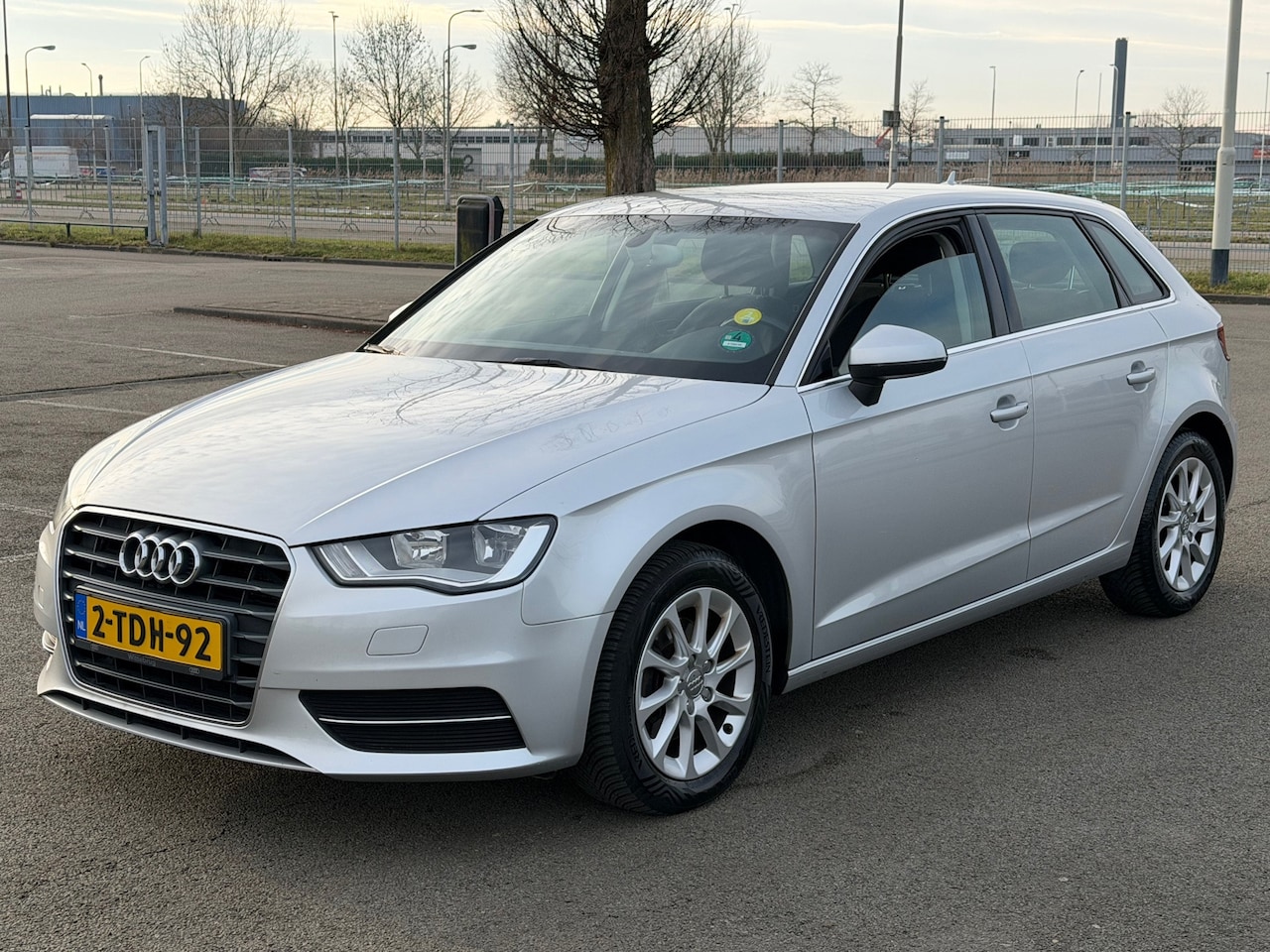 Audi A3 Sportback - 1.6 TDI Attraction Pro Line 1.6 TDI 77KW Attraction Pro Line - AutoWereld.nl