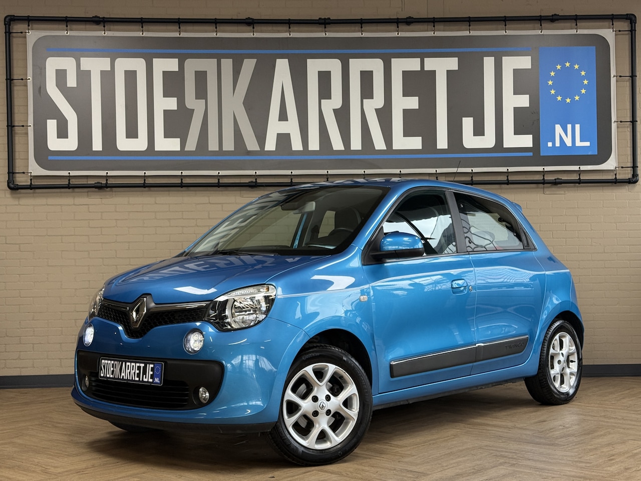 Renault Twingo - 0.9 TCe 90pk | Dynamique | Navi | Cruise control | Camera PDC | 15" | Bluetooth | Volledig - AutoWereld.nl