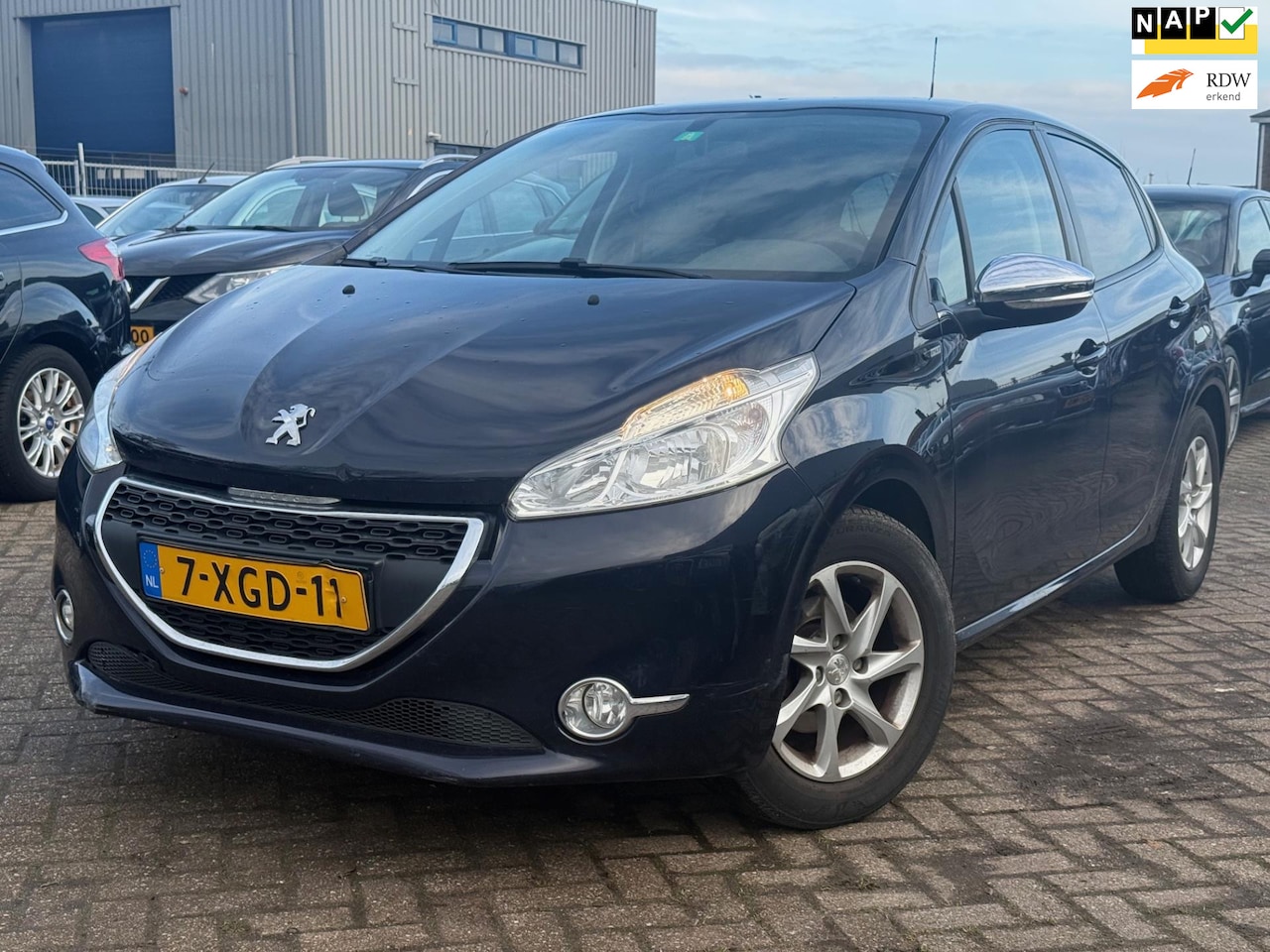 Peugeot 208 - 1.2 VTi Style | zie omschrijving - AutoWereld.nl
