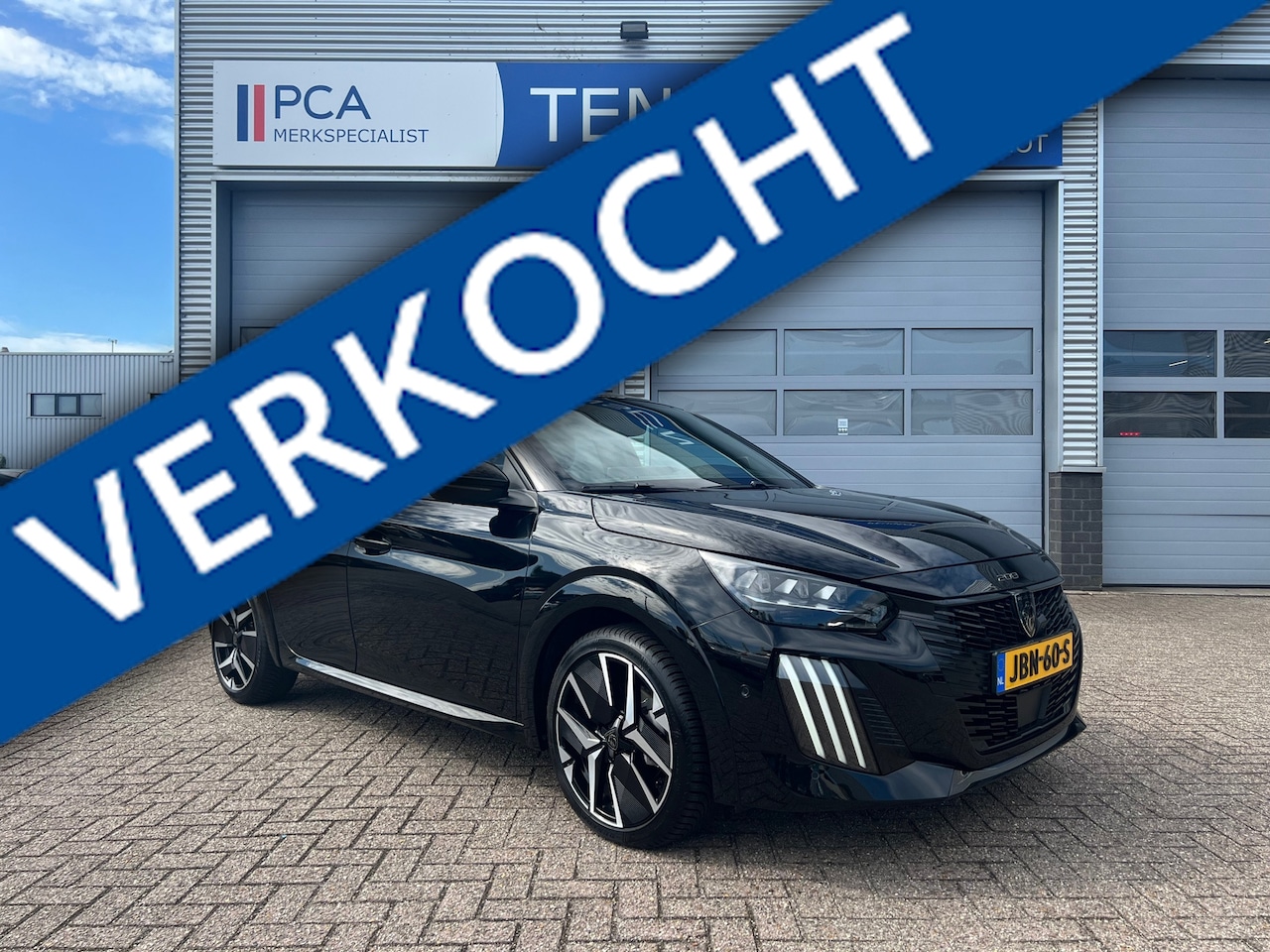 Peugeot 208 - Hybrid 145 e-DCS6 GT | Half leer | Navigatie | Adaptieve Cruise control | 360 Camera| Keyl - AutoWereld.nl