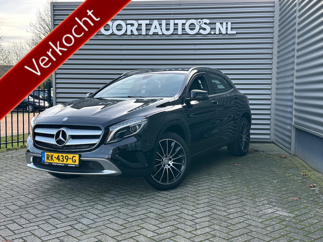 Mercedes-Benz GLA-Klasse - 180 Prestige | AUTOMAAT | NAVI | APPLE CARPLAY | HALF LEDER INT | LMV 19'' | PDC | - AutoWereld.nl