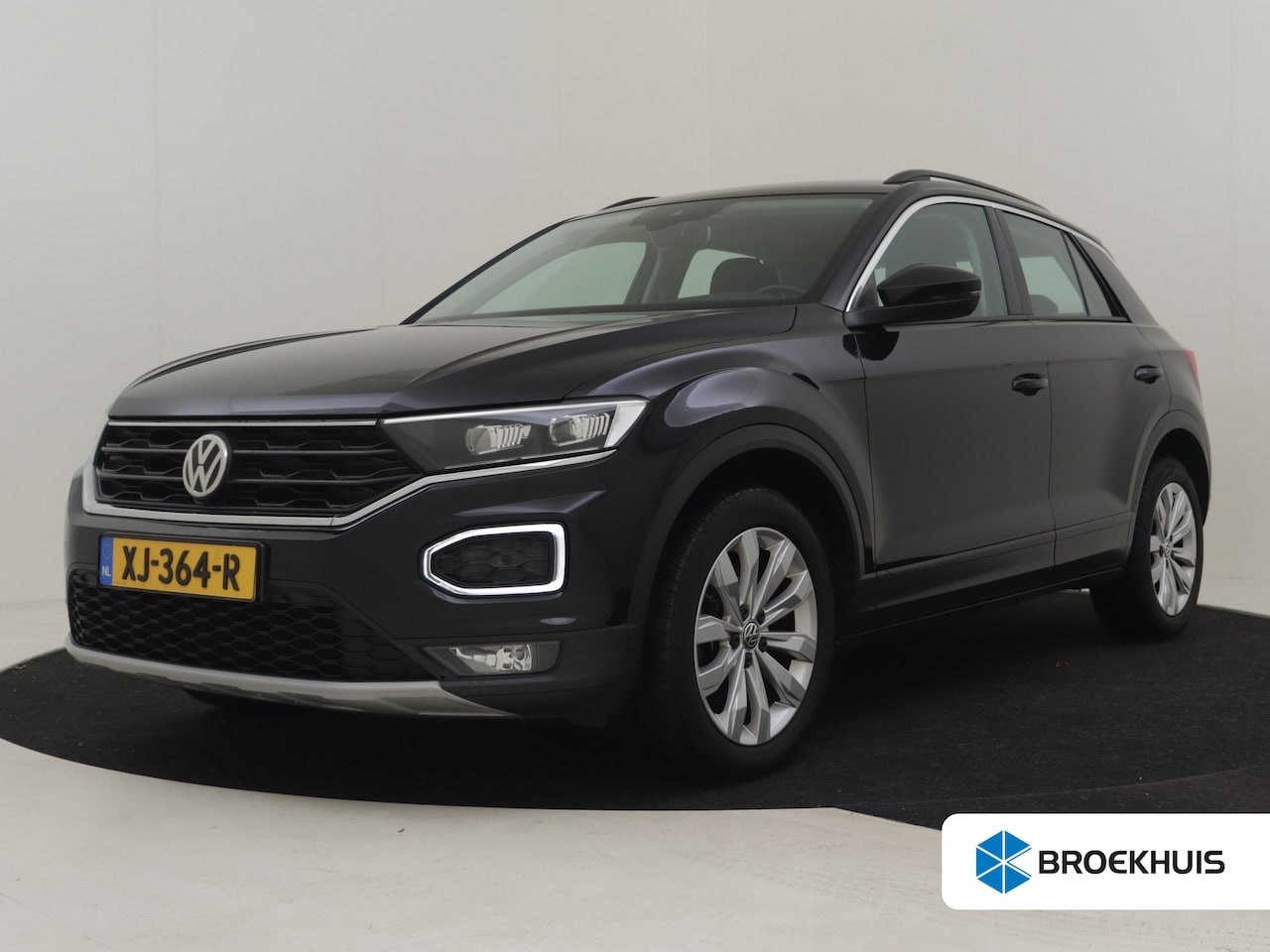 Volkswagen T-Roc - 1.0 TSI Style 115pk | Navigatie | Camera achter | Led koplampen | Airco automatich | Trekh - AutoWereld.nl