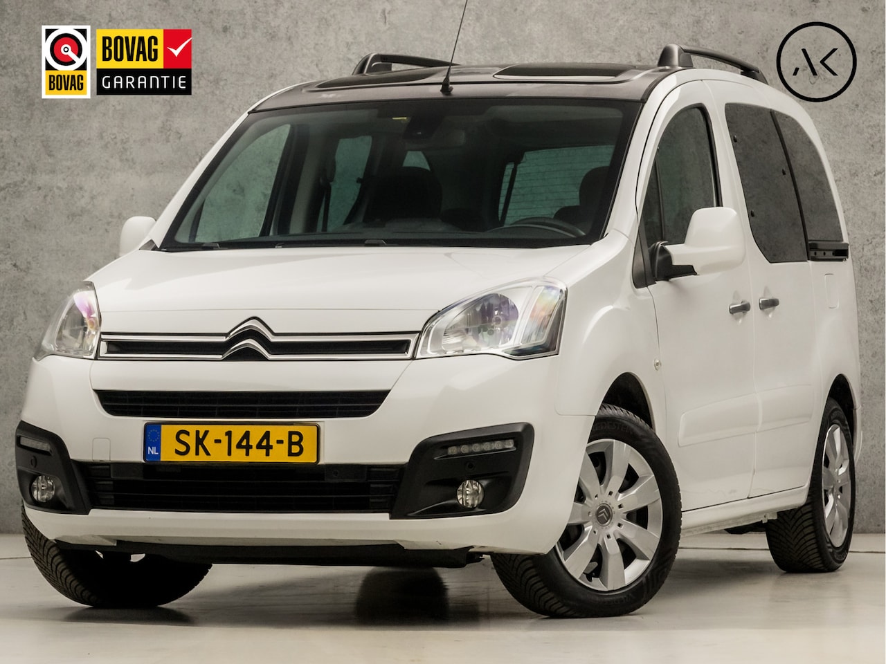 Citroën Berlingo - 1.2 PureTech XTR (PANORAMADAK, APPLE CARPLAY, CLIMATE, GETINT GLAS, STOELVERWARMING, SPORT - AutoWereld.nl