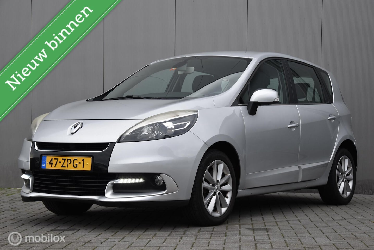 Renault Scénic - 1.2 TCe Collection | Climate | Cruise | Navi - AutoWereld.nl