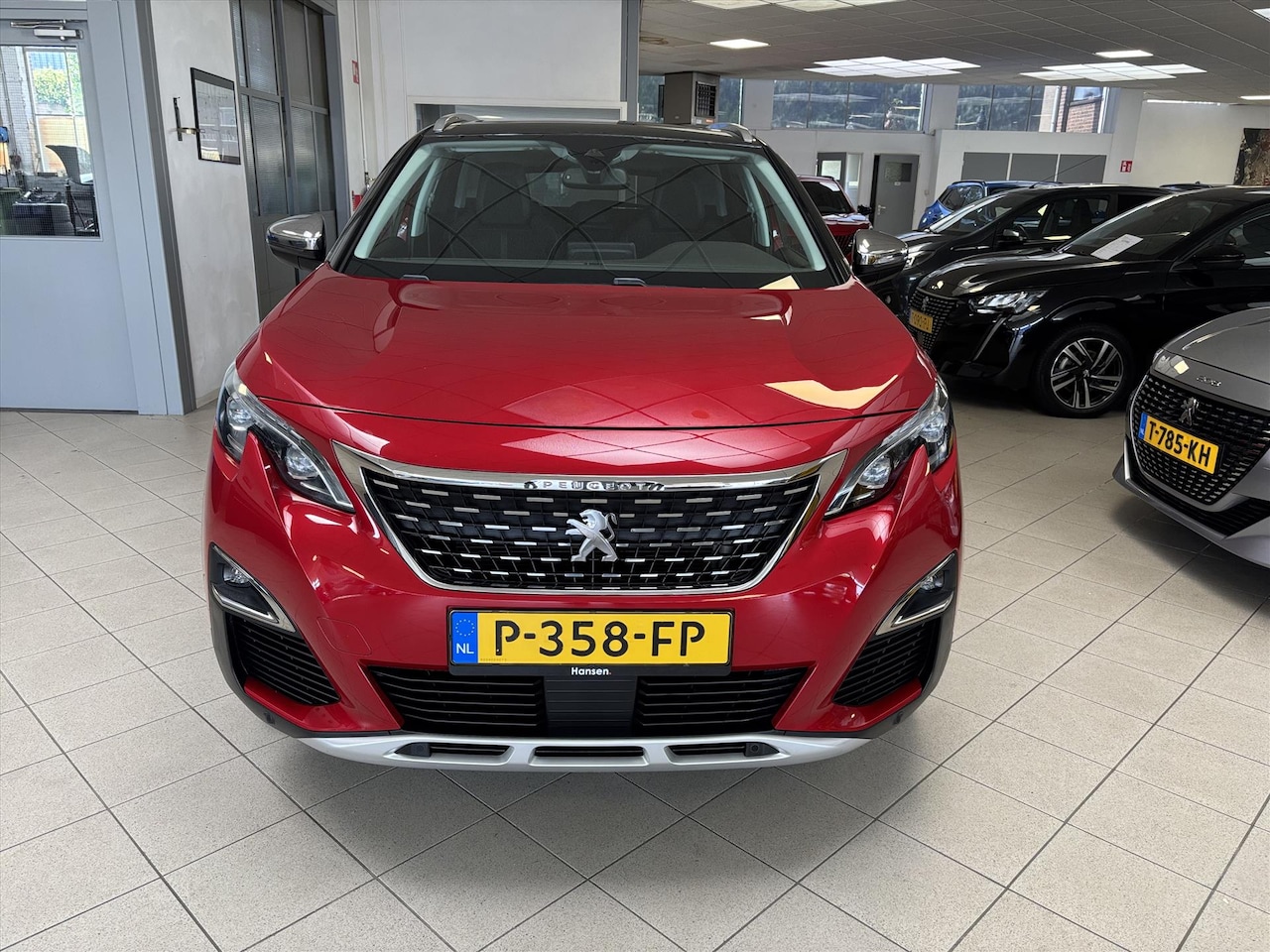 Peugeot 3008 - 1.2 PureTech 130pk Allure Grip Control - AutoWereld.nl