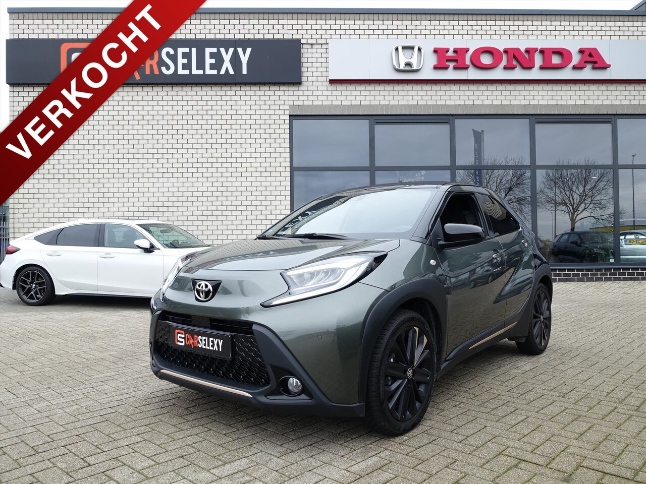 Toyota Aygo X - 1.0 VVTI LIMITED AUTOMAAT CABRIO - AutoWereld.nl