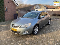 Opel Astra - 1.6 Edition 5 drs airco/cruiscontrol/trekhaak.zeer mooi