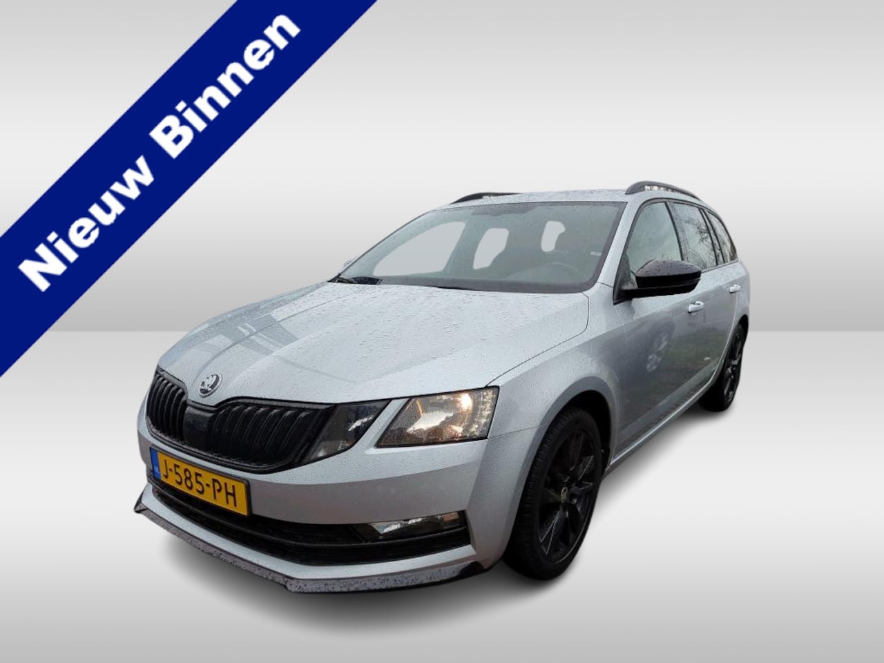 Skoda Octavia Combi - 1.0 TSI Greentech Sport Business / Navigatie / Climate control / Parkeer sensoren achter / - AutoWereld.nl