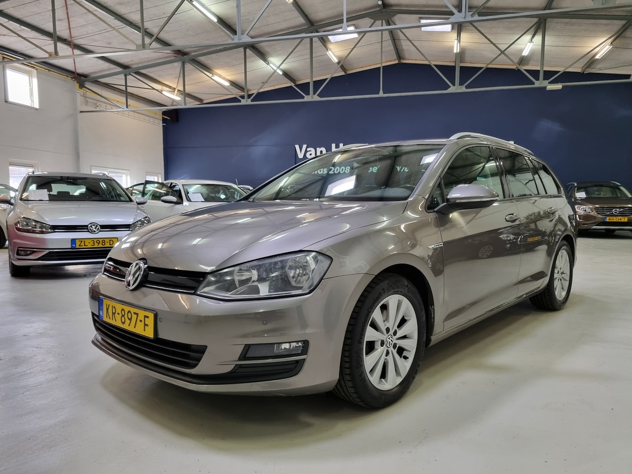 Volkswagen Golf Variant - 1.0 TSI DSG-7 AUTOMAAT ✅CARPLAY ✅NIEUWE APK - AutoWereld.nl