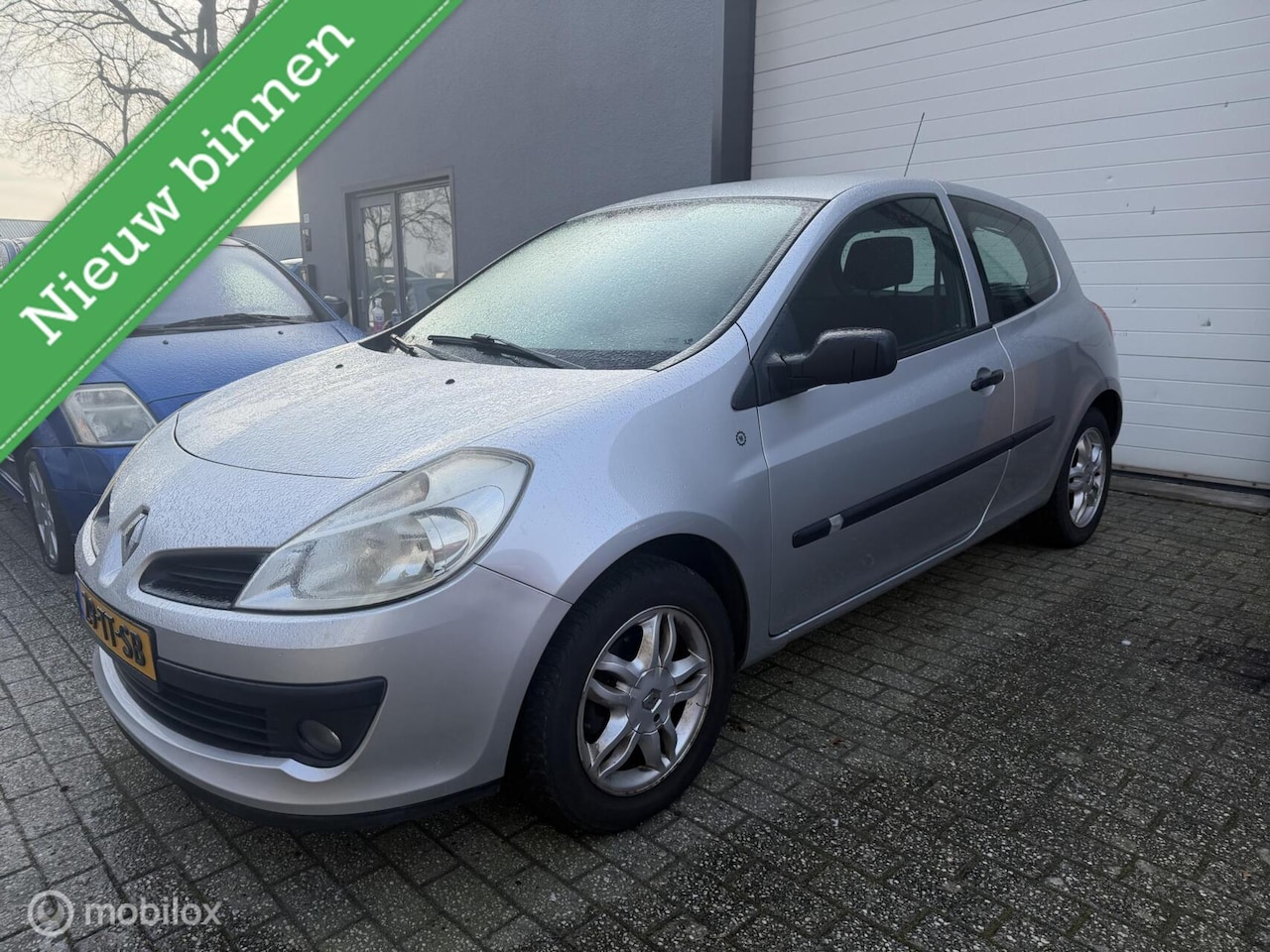 Renault Clio - 1.2-16V Extreme / Airco / Nieuwe APK / NAP / - AutoWereld.nl
