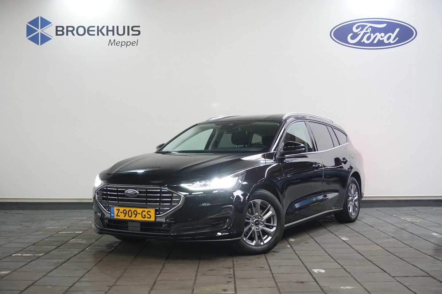 Ford Focus Wagon - 1.0 EcoBoost Hybrid Titanium | Airco (automatisch) | Cruise control | DAB ontvanger - AutoWereld.nl