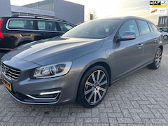 Volvo V60 - 2.4 D6 Twin Engine Momentum Garantie