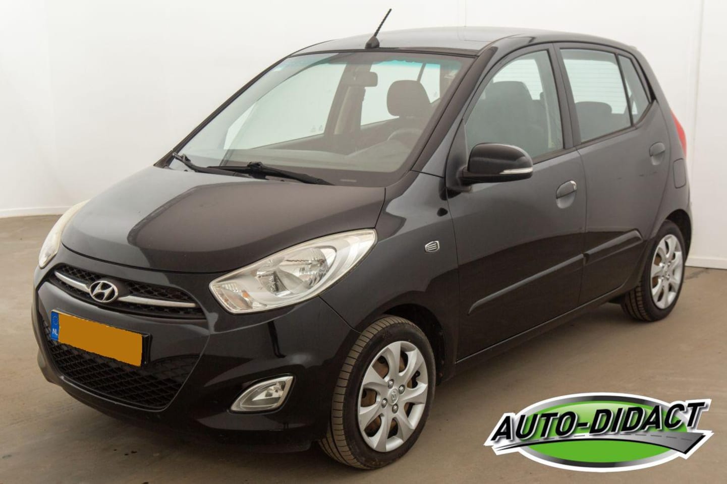 Hyundai i10 - I-10 1.1 i-Motion Cool Airco - AutoWereld.nl