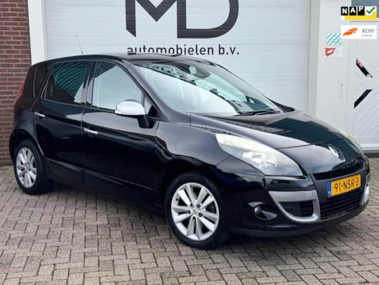 Renault Scénic - 1.4 TCE Celsium - Dealer onderhouden - Camera - AutoWereld.nl
