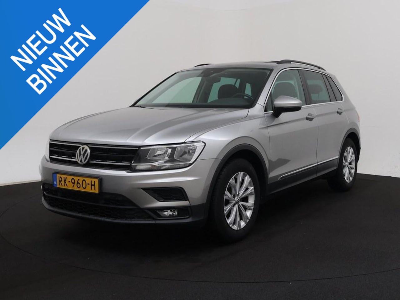 Volkswagen Tiguan - 1.4 TSI Pano/Trekhaak/Comfortstoelen/Winterpakket - AutoWereld.nl