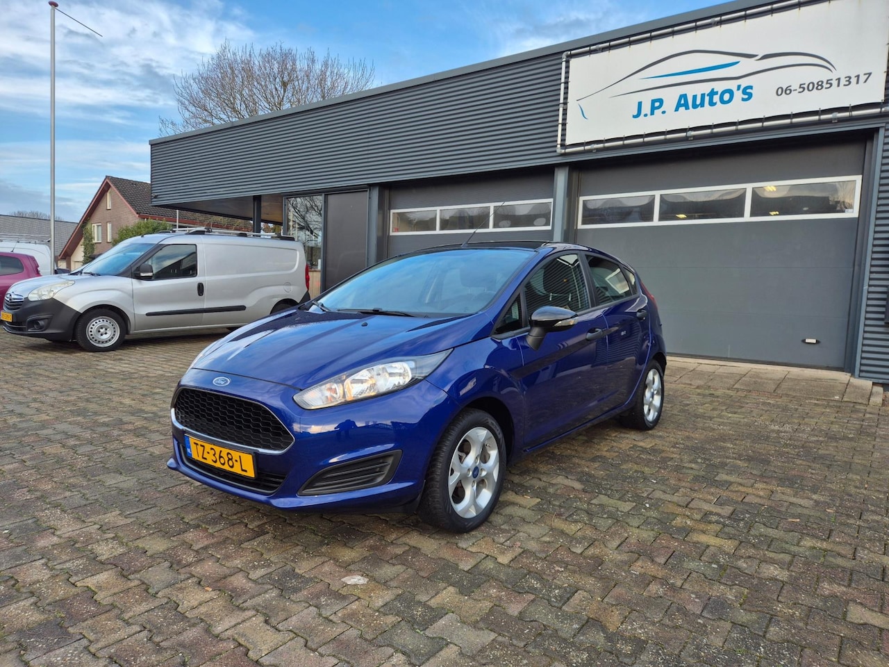 Ford Fiesta - 1.25 NIEUWE APK AIRCO - AutoWereld.nl