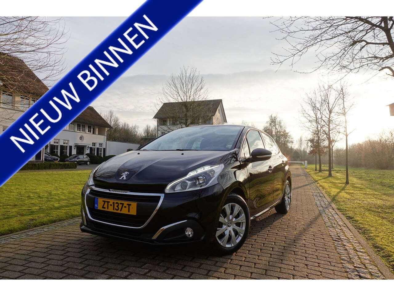 Peugeot 208 - 1.2 PureTech Blue Lease Active | BOVAG GARANTIE | CarPlay | Navi | Cruise Control | PDC | - AutoWereld.nl