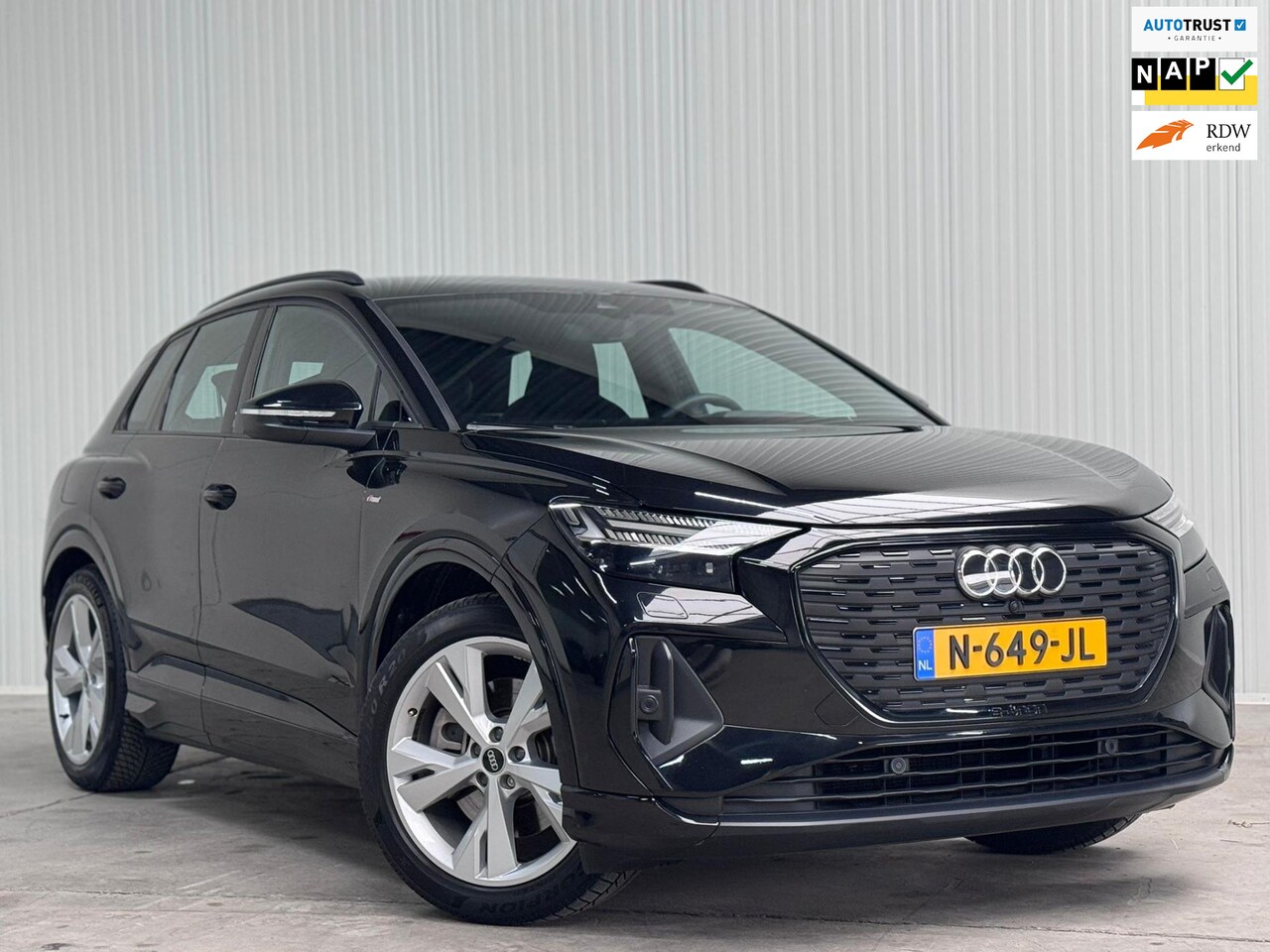 Audi Q4 e-tron - 40 S-LINE Competition 77 kWh l MATRIX l CAMERA l SFEER l ADAPT.CRUISE l CARPLAYORG.NL l DE - AutoWereld.nl