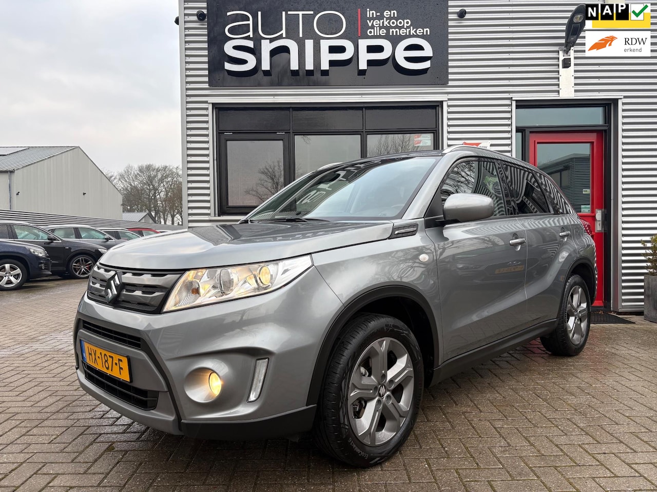 Suzuki Vitara - 1.6 Exclusive -CLIMA-CRUISECONTROL-CAMERA-TREKHAAK-LICHTMETALEN VELGEN-ORIGINEEL NEDERLAND - AutoWereld.nl