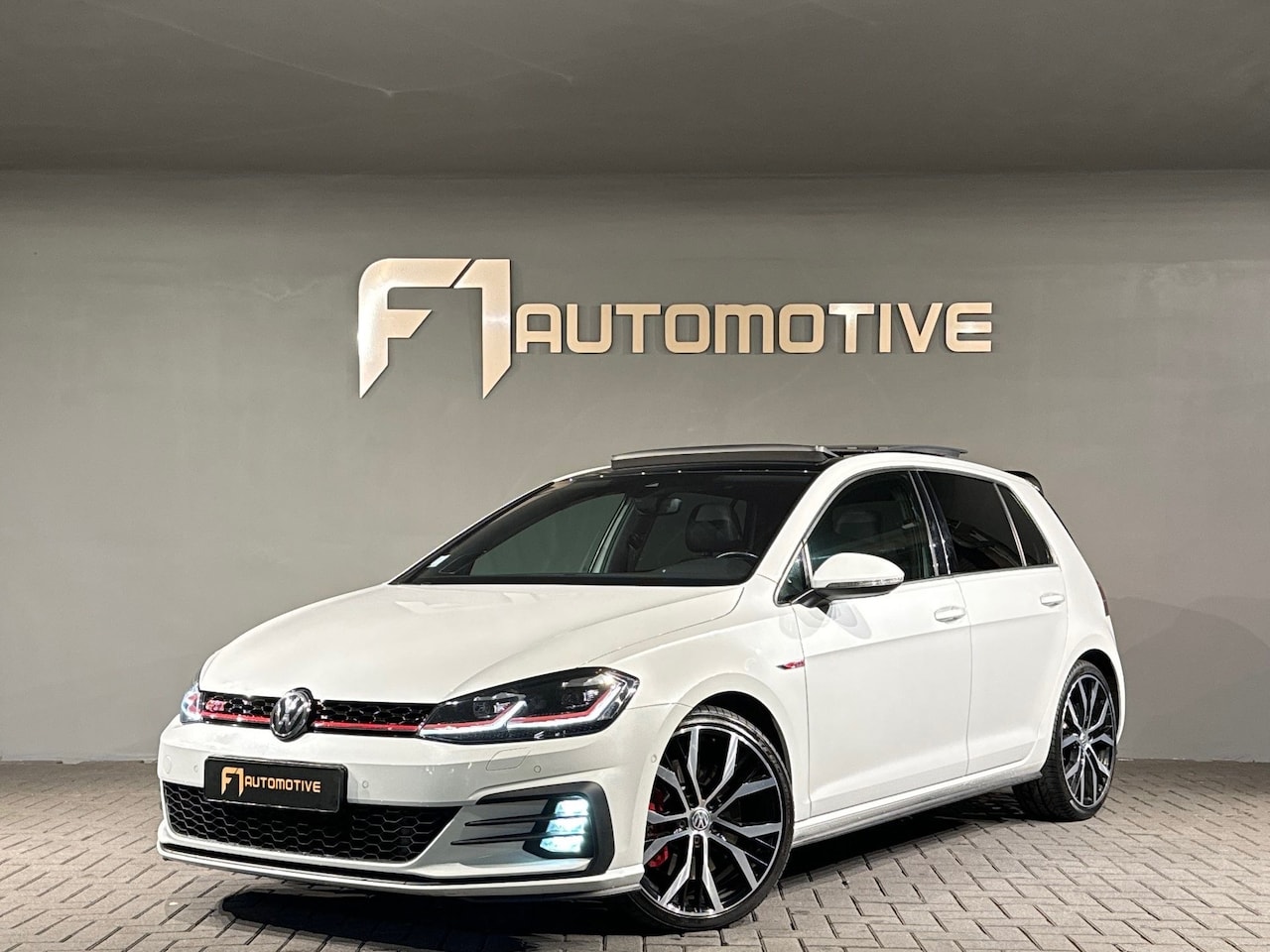Volkswagen Golf - 2.0 TSI GTI Performance Pano|Key|Dynaudi|DCC - AutoWereld.nl