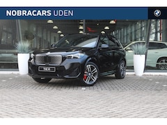 BMW iX1 - xDrive30 M Sport / Panoramadak / Trekhaak / Sportstoelen / M Adaptief onderstel / Comfort