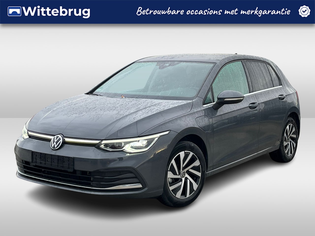 Volkswagen Golf - 1.4 eHybrid 204pk Style DSG Automaat / Navigatie / Keyless / LM velgen / APP / Camera / Pa - AutoWereld.nl