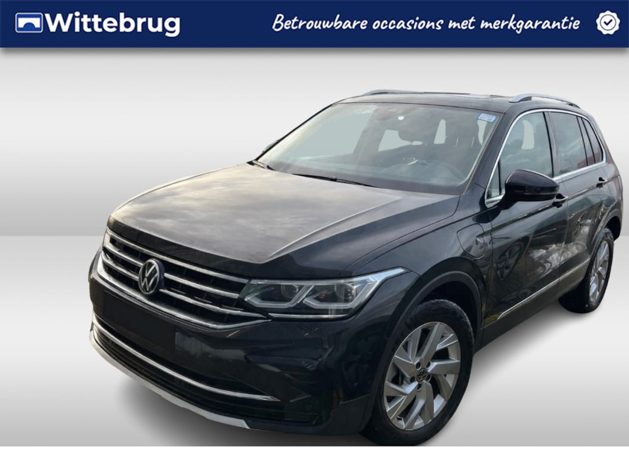 Volkswagen Tiguan - 1.4 TSI eHybrid 245pk Elegance DSG Automaat / Panorama dak / Navigatie / LM 18 inch / Elek - AutoWereld.nl
