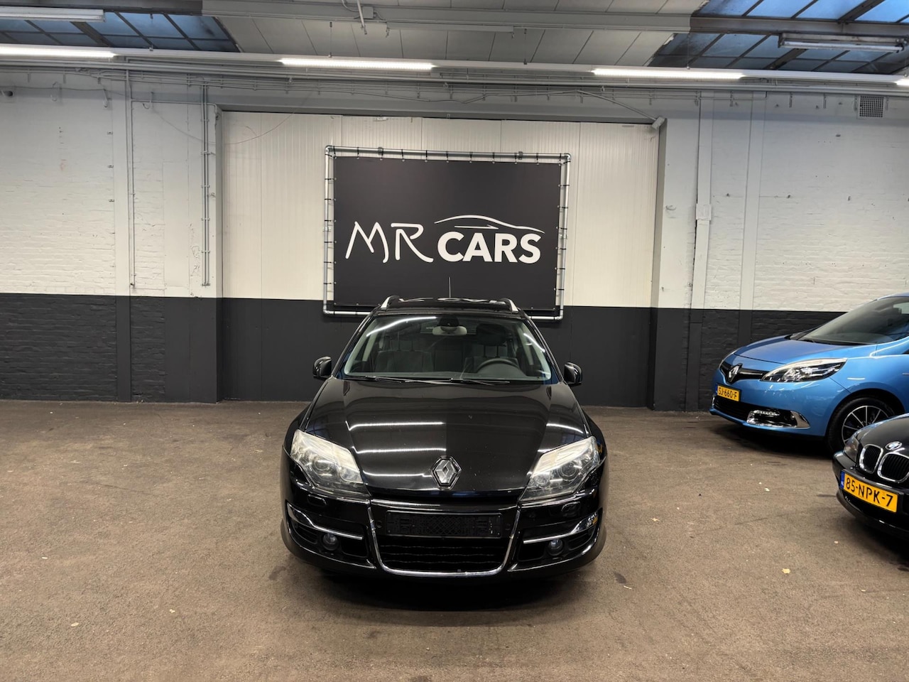 Renault Laguna Estate - 2.0 dCi GT Navi/Airco/Pano/Cruise Control - AutoWereld.nl