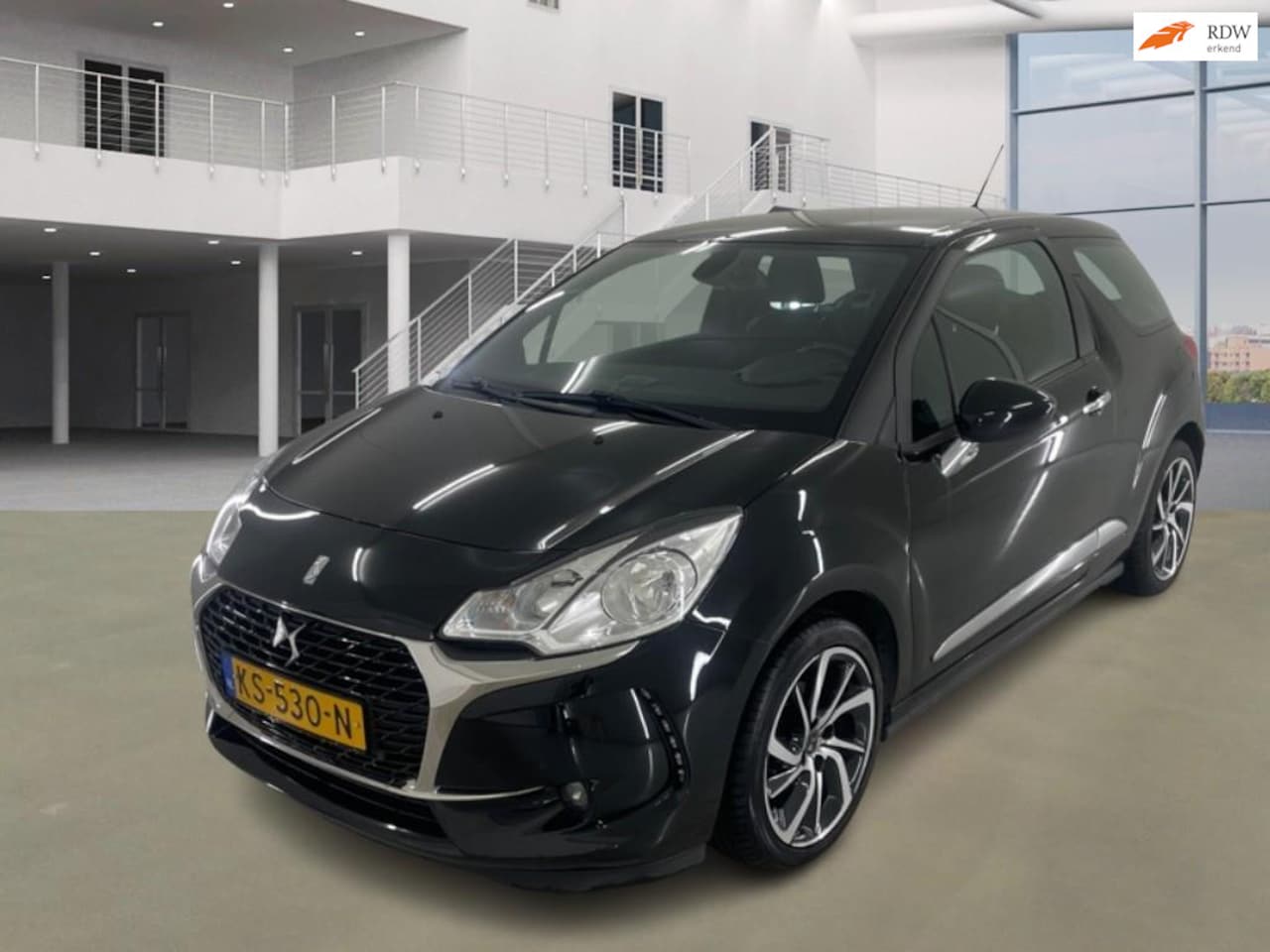 DS 3 - 1.2 PureTech So Chic / Auto rijdt prima - AutoWereld.nl