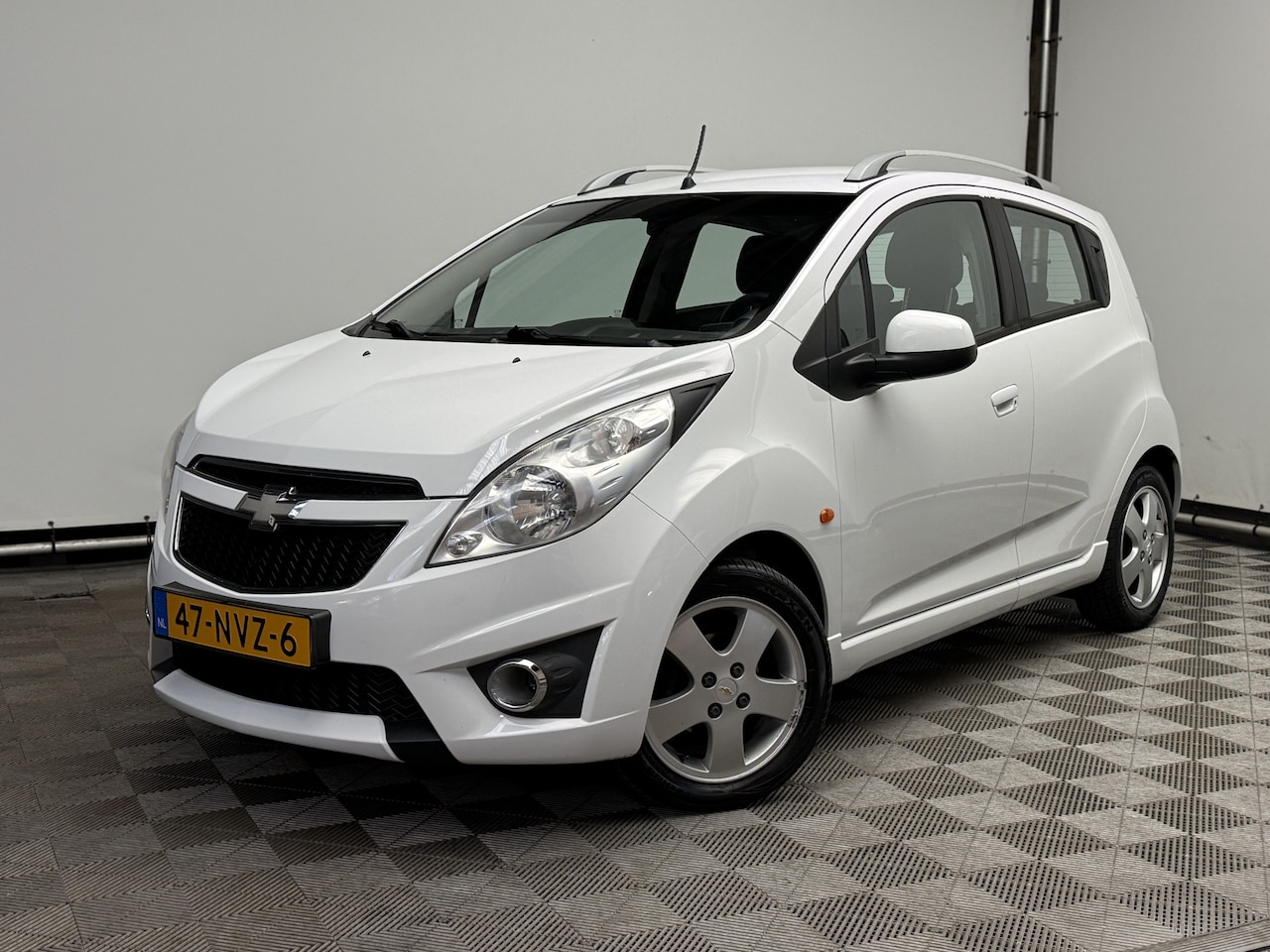 Chevrolet Spark - 1.2 16V LT ECC LM15" 1e Eigenaar NL Auto - AutoWereld.nl
