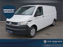 Volkswagen Transporter - L2H1 110pk Apple Carplay Navigatie Trekhaak Cruise control 3-Zits