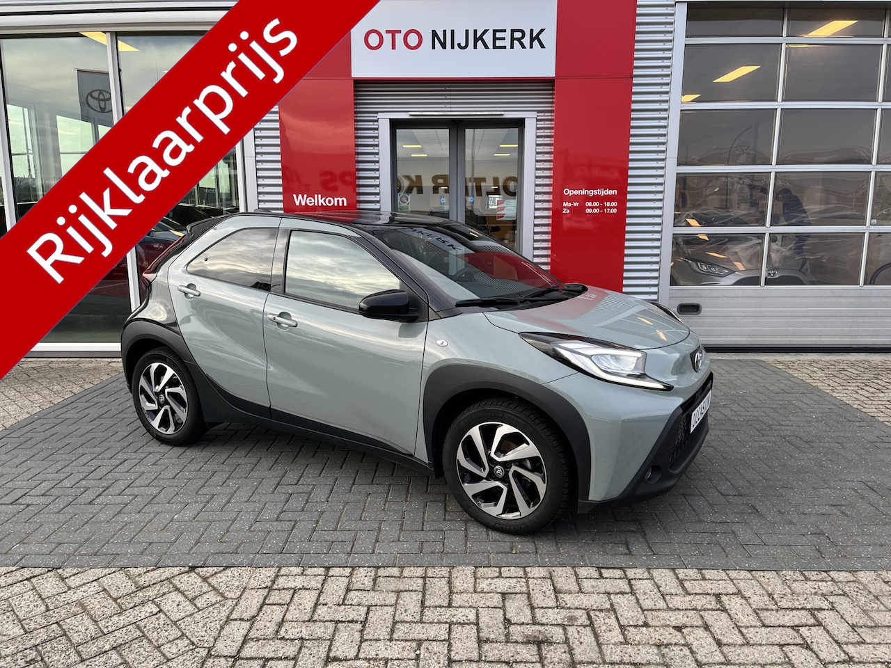 Toyota Aygo X - 1.0 VVT-i MT Pulse Limited met parkeersensoren v+a - AutoWereld.nl