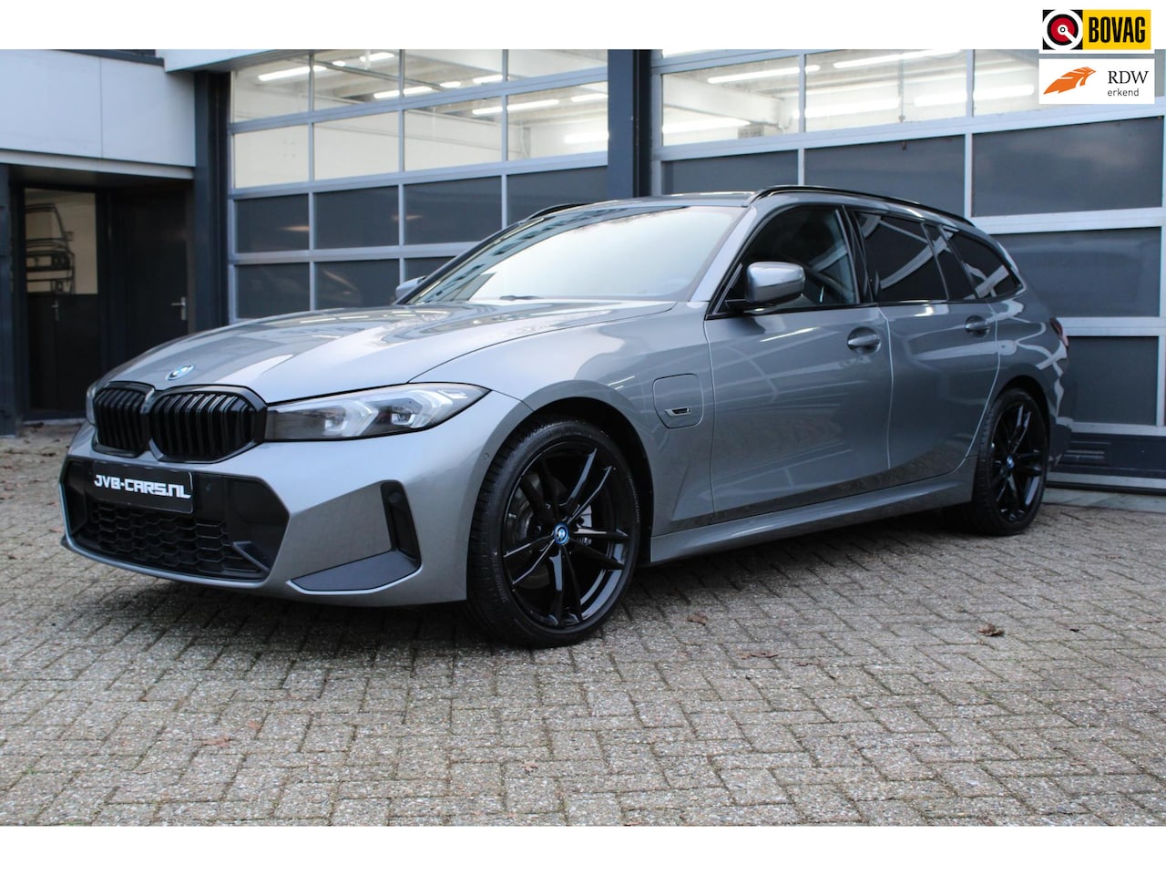 BMW 3-serie Touring - 320e/pano/m-pakket - AutoWereld.nl