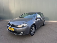 Volkswagen Golf - 1.4 TSI Highline TREKHAAK | ONDERHOUDSBOEKJE | NAP