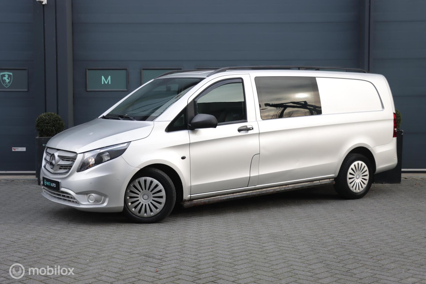 Mercedes-Benz Vito - Bestel 119 CDI Extra Lang DC Comfort|Leder|Trekhaak|Airco - AutoWereld.nl